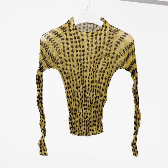 Issey Miyake Chiffon Pleats Top - Picture 3 of 10
